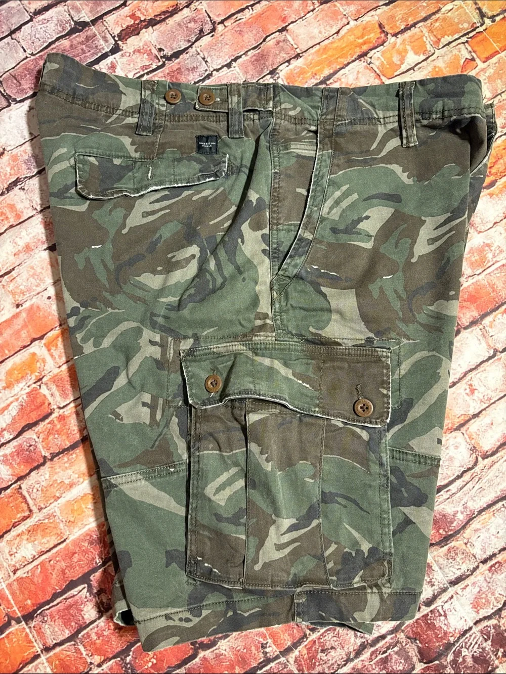 American Eagle Cargo Camo Shorts Size 38